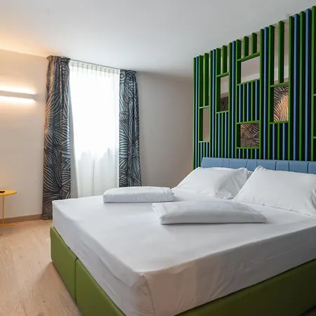 Iv Gardan 3* Riva del Garda